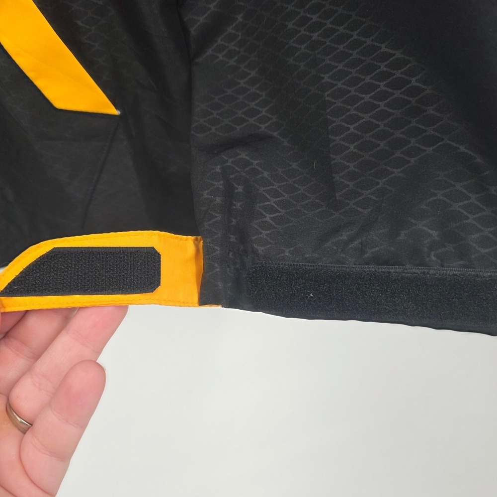 REEKBOK CENTER ICE BOSTON BRUINS 1/4 Zip WINDBREAKER MENS MEDIUM BLACK YELLOW - Picture 6 of 15